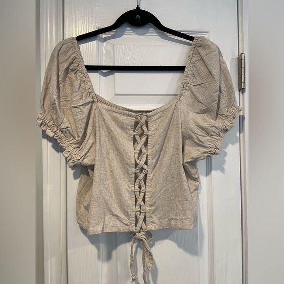 NWOT Dizzy Lizzy Size L Lace Up Back Puff Sleeve Oatmeal Scoop Neck Crop Top - Picture 1 of 11